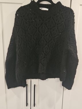 Zara Diamond Open Knit Sweater In Black. Size Small